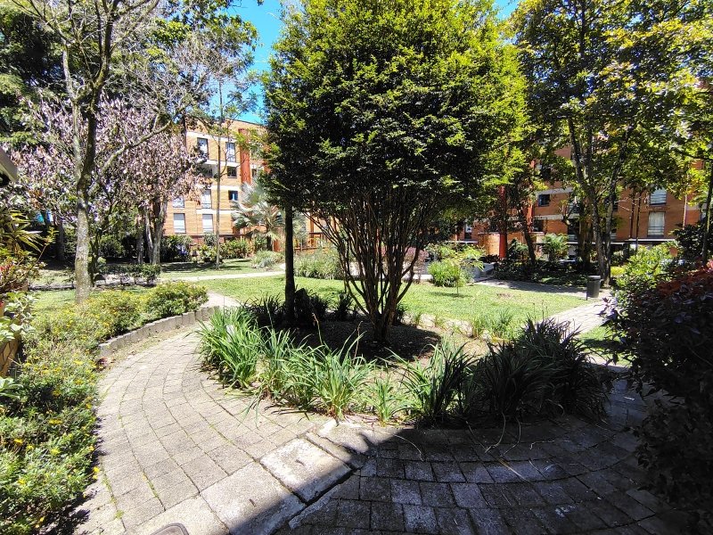 Apartamento en arriendo en Loma Del Escobero, Envigado · foto 14 de 15