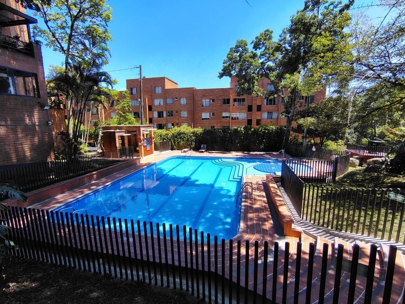 Apartamento en arriendo en Loma Del Escobero, Envigado · foto 15 de 15
