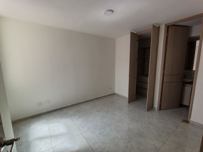 Apartamento de 3 alcobas en venta en Conjunto Residencial Provenzal, Madrid, 63 m² · foto 6 de 24