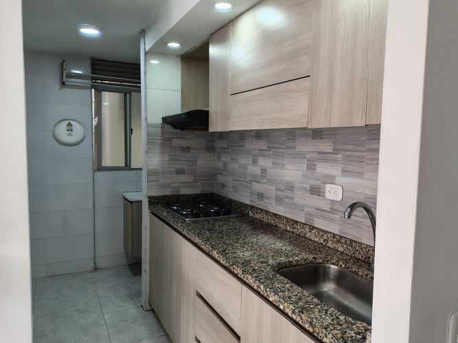 Apartamento de 3 alcobas en venta en Conjunto Residencial Provenzal, Madrid, 63 m² · foto 3 de 24