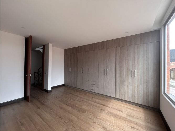 Casa de 3 alcobas en venta en Cota, 185 m² · foto 10 de 23