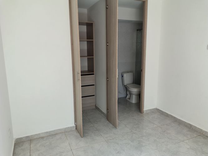 Apartamento de 3 alcobas en venta en Conjunto Residencial Provenzal, Madrid, 63 m² · foto 9 de 24