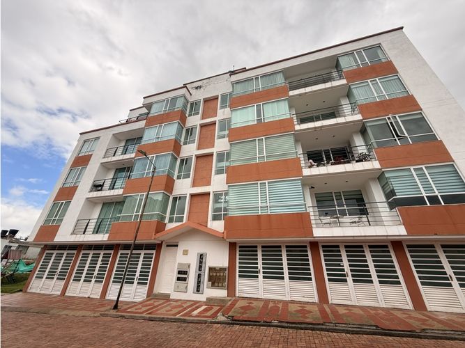 Apartaestudio en venta en Ub. Alcala Real, Tunja, 52 m² · foto 3 de 15