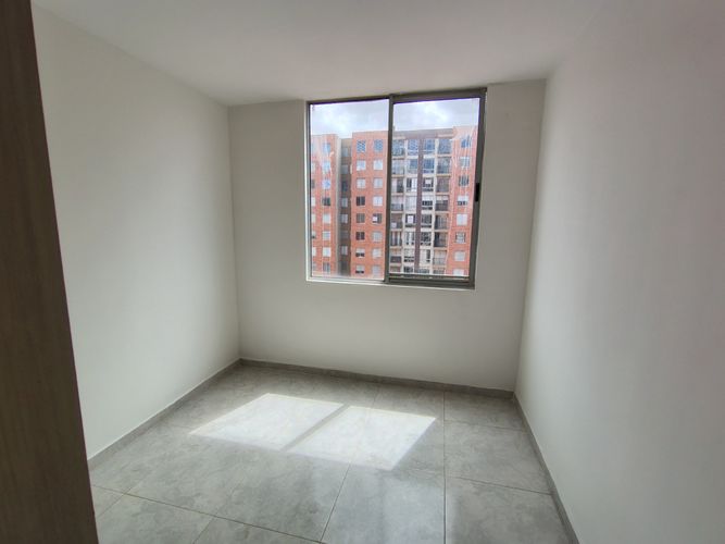 Apartamento de 3 alcobas en venta en Conjunto Residencial Provenzal, Madrid, 63 m² · foto 10 de 24