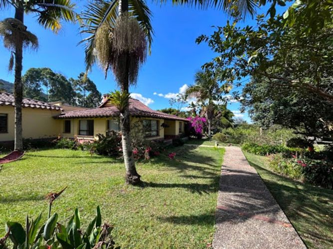 Finca en arriendo en El Tambo, La Ceja, 260 m² · foto 2 de 24