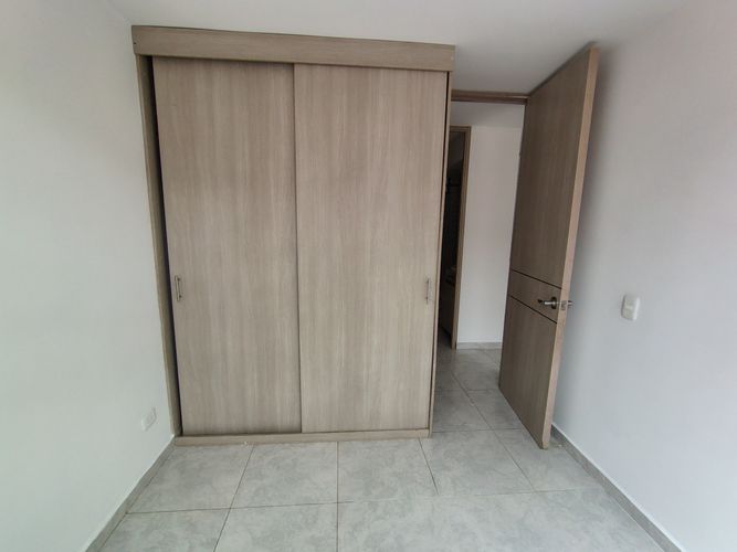 Apartamento de 3 alcobas en venta en Conjunto Residencial Provenzal, Madrid, 63 m² · foto 12 de 24
