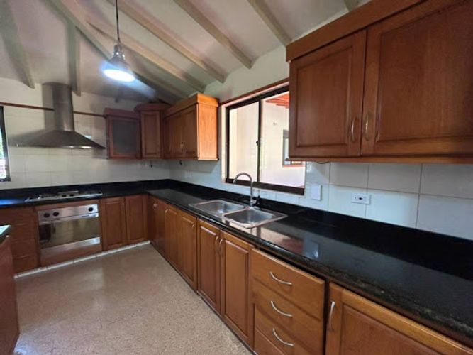 Finca en arriendo en El Tambo, La Ceja, 260 m² · foto 17 de 24