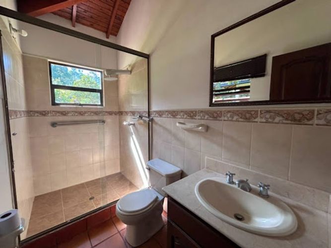 Finca en arriendo en El Tambo, La Ceja, 260 m² · foto 18 de 24