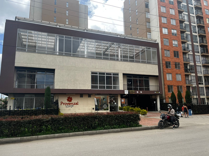 Apartamento de 3 alcobas en venta en Conjunto Residencial Provenzal, Madrid, 63 m² · foto 23 de 24