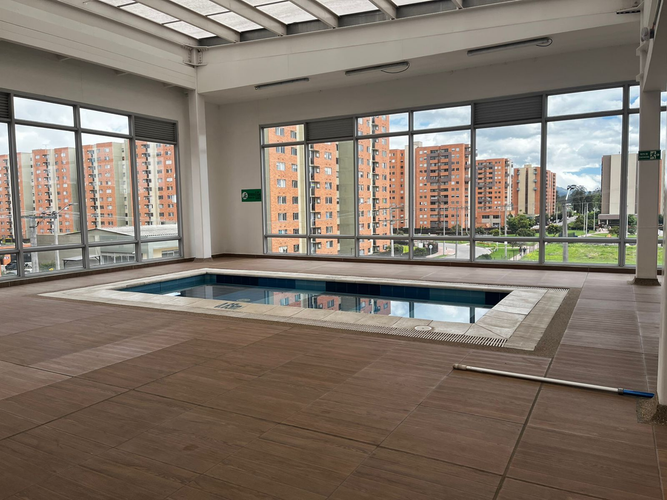 Apartamento de 3 alcobas en venta en Conjunto Residencial Provenzal, Madrid, 63 m² · foto 19 de 24