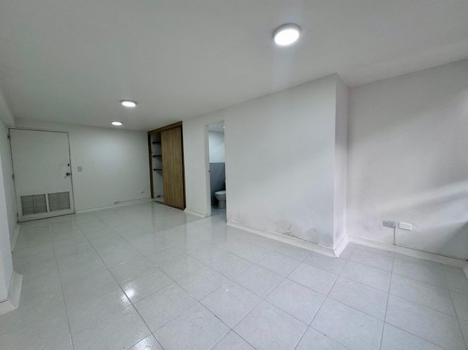 Oficina en arriendo en Belén, Medellín, 30 m² · foto 3 de 8