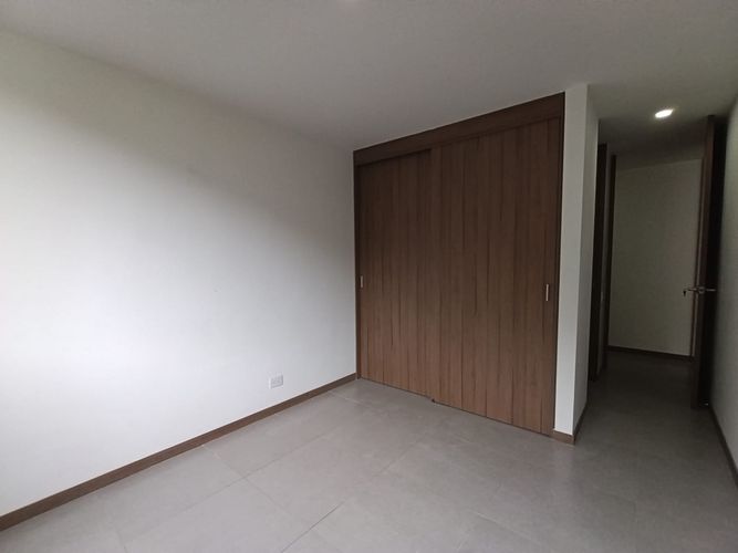 Apartamento de 2 alcobas en arriendo en Loma Del Escobero, Envigado, 88 m² · foto 9 de 20