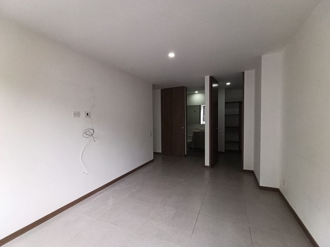 Apartamento de 2 alcobas en arriendo en Loma Del Escobero, Envigado, 88 m² · foto 10 de 20