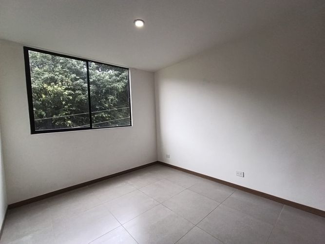 Apartamento de 2 alcobas en arriendo en Loma Del Escobero, Envigado, 88 m² · foto 11 de 20
