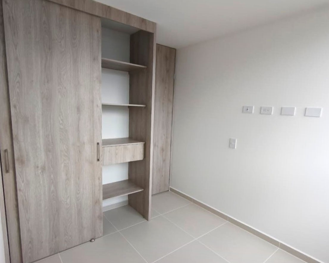 Apartamento en venta en Los Naranjos, Itagüí · foto 9 de 16