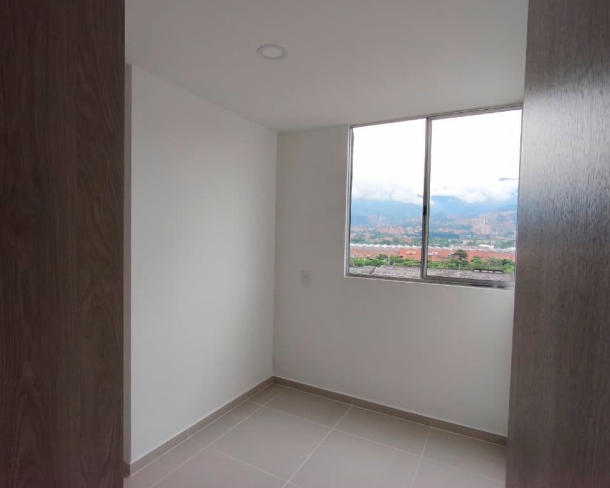 Apartamento en venta en Los Naranjos, Itagüí · foto 14 de 16