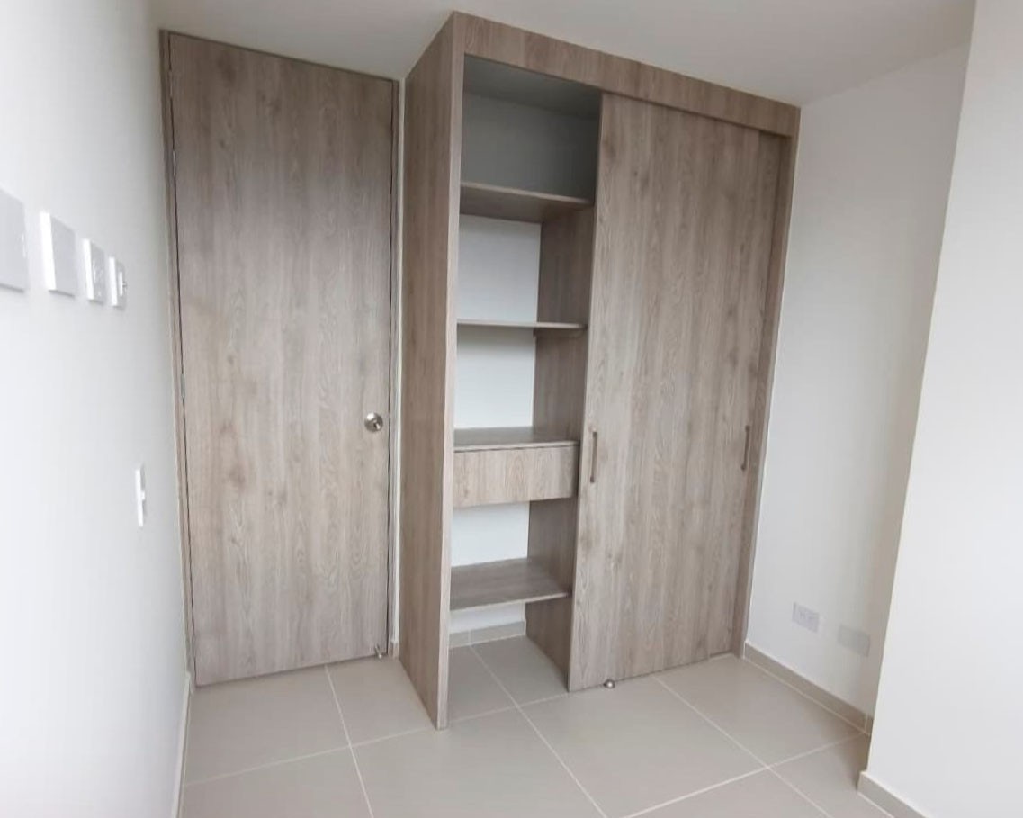 Apartamento en venta en Los Naranjos, Itagüí · foto 10 de 16
