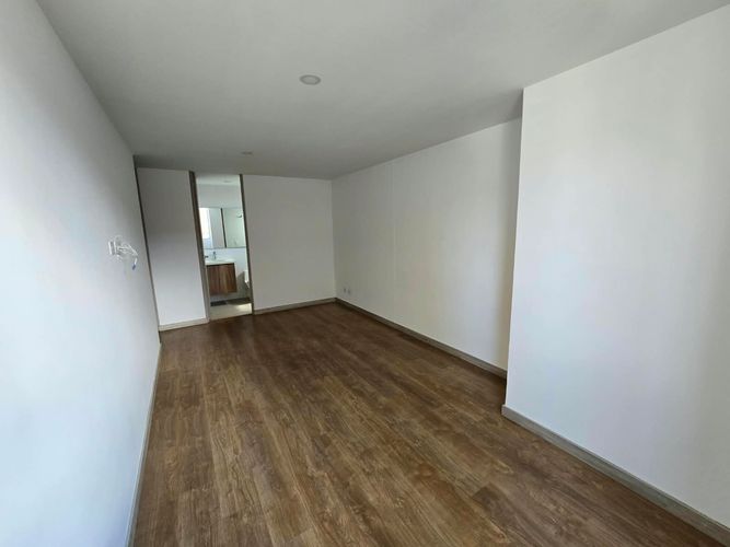 Apartamento de 2 alcobas en arriendo en El Poblado, Medellín, 80 m² · foto 9 de 14