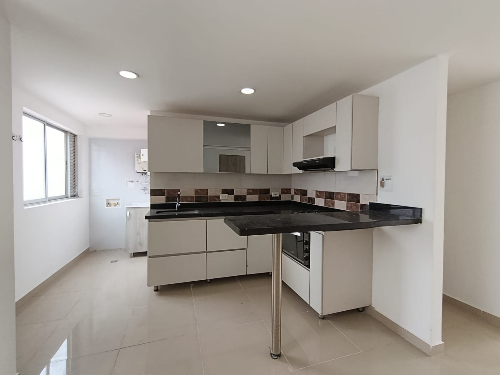 Apartamento en arriendo en Laureles, Medellín · foto 5 de 14
