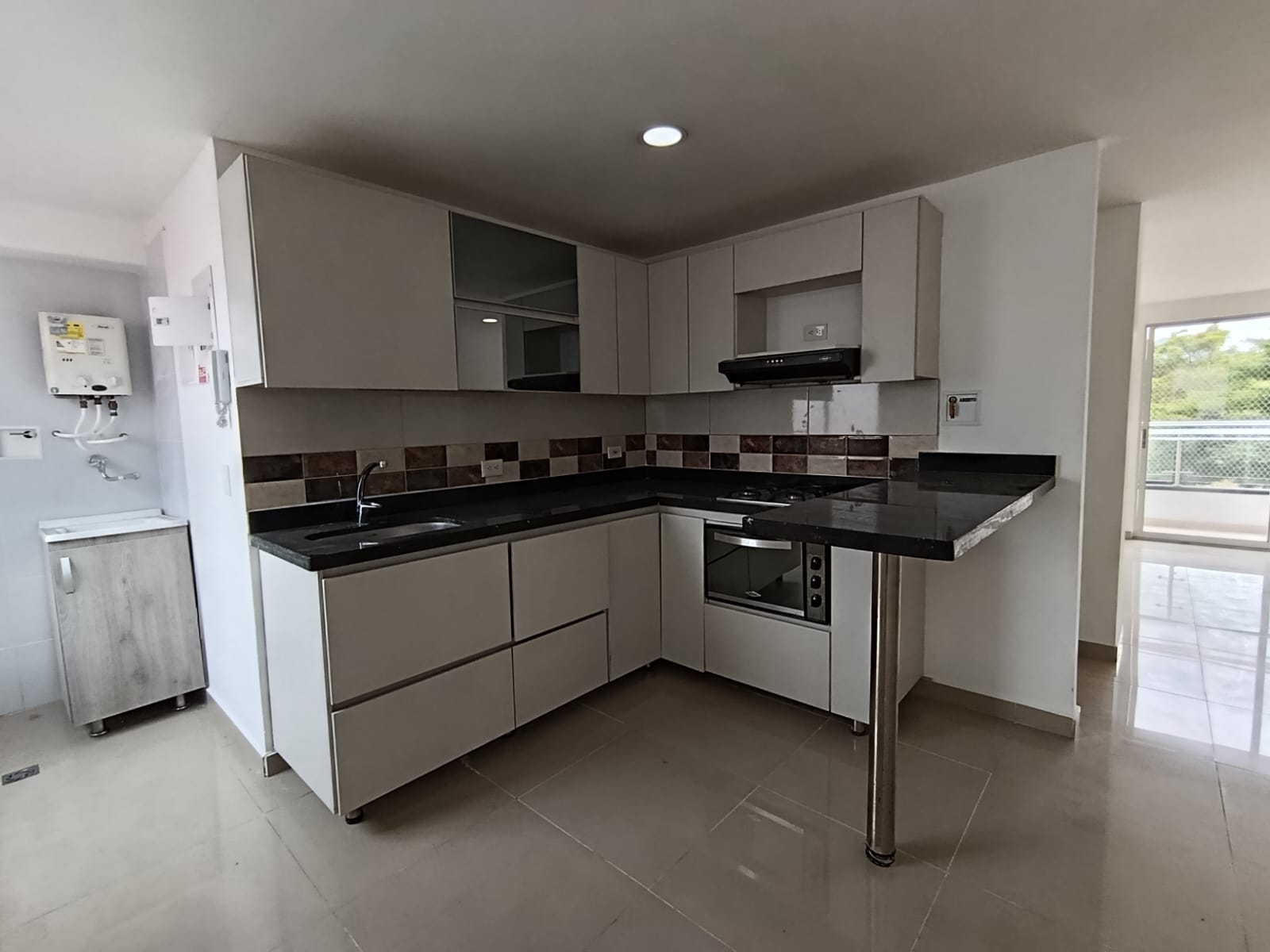Apartamento en arriendo en Laureles, Medellín · foto 6 de 14