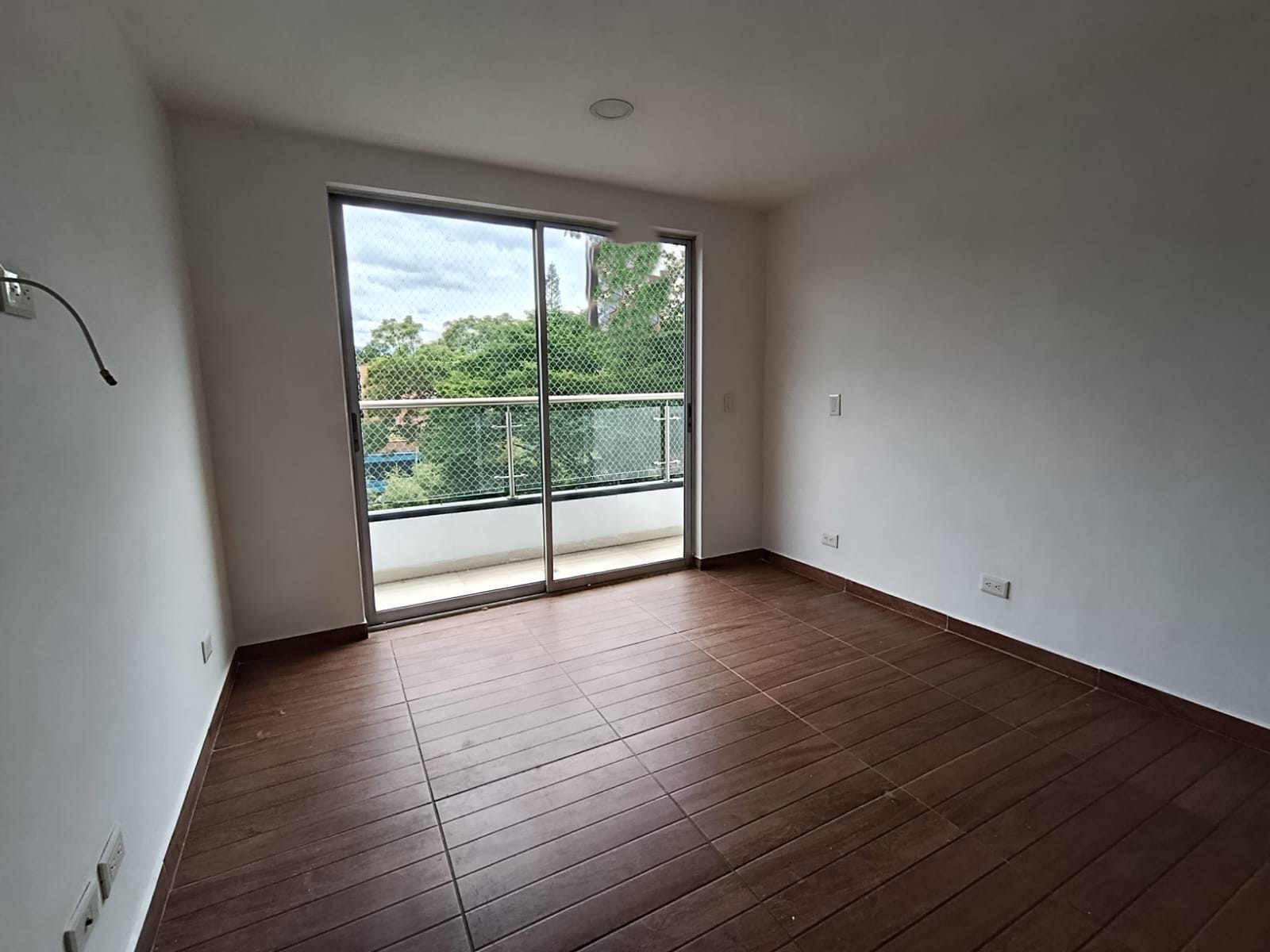 Apartamento en arriendo en Laureles, Medellín · foto 9 de 14