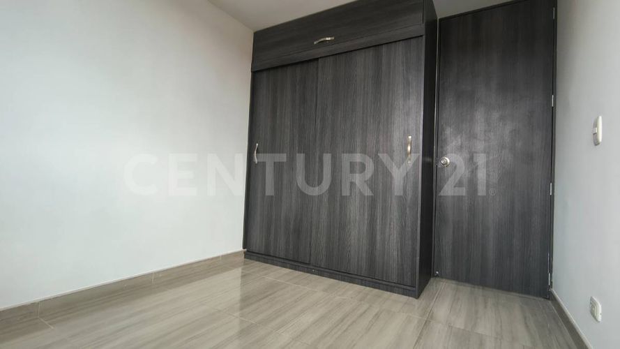 Apartamento de 3 alcobas en arriendo en San Antonio, Madrid, 60 m² · foto 11 de 24