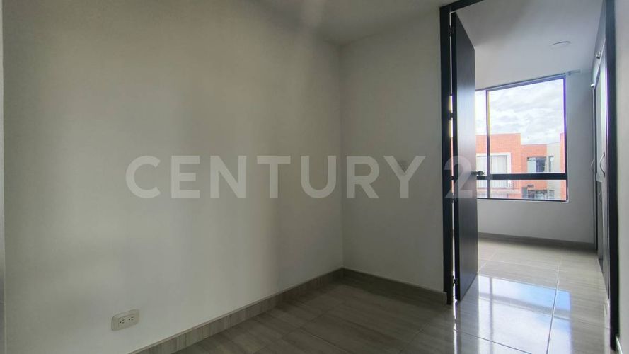 Apartamento de 3 alcobas en arriendo en San Antonio, Madrid, 60 m² · foto 13 de 24