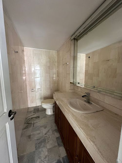 Apartamento de 4 alcobas en venta en Chicó Reservado, Bogotá, 400 m² · foto 16 de 17
