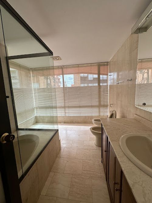 Apartamento de 4 alcobas en venta en Chicó Reservado, Bogotá, 400 m² · foto 17 de 17