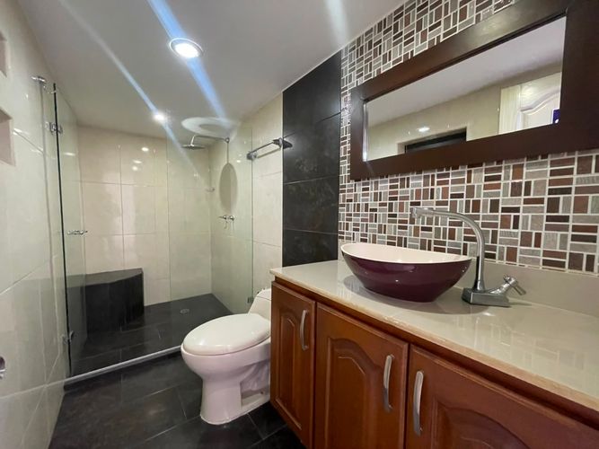 Apartamento de 4 alcobas en arriendo en Belén, Medellín, 140 m² · foto 9 de 17