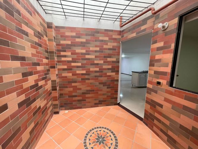 Apartamento de 4 alcobas en arriendo en Belén, Medellín, 140 m² · foto 13 de 17