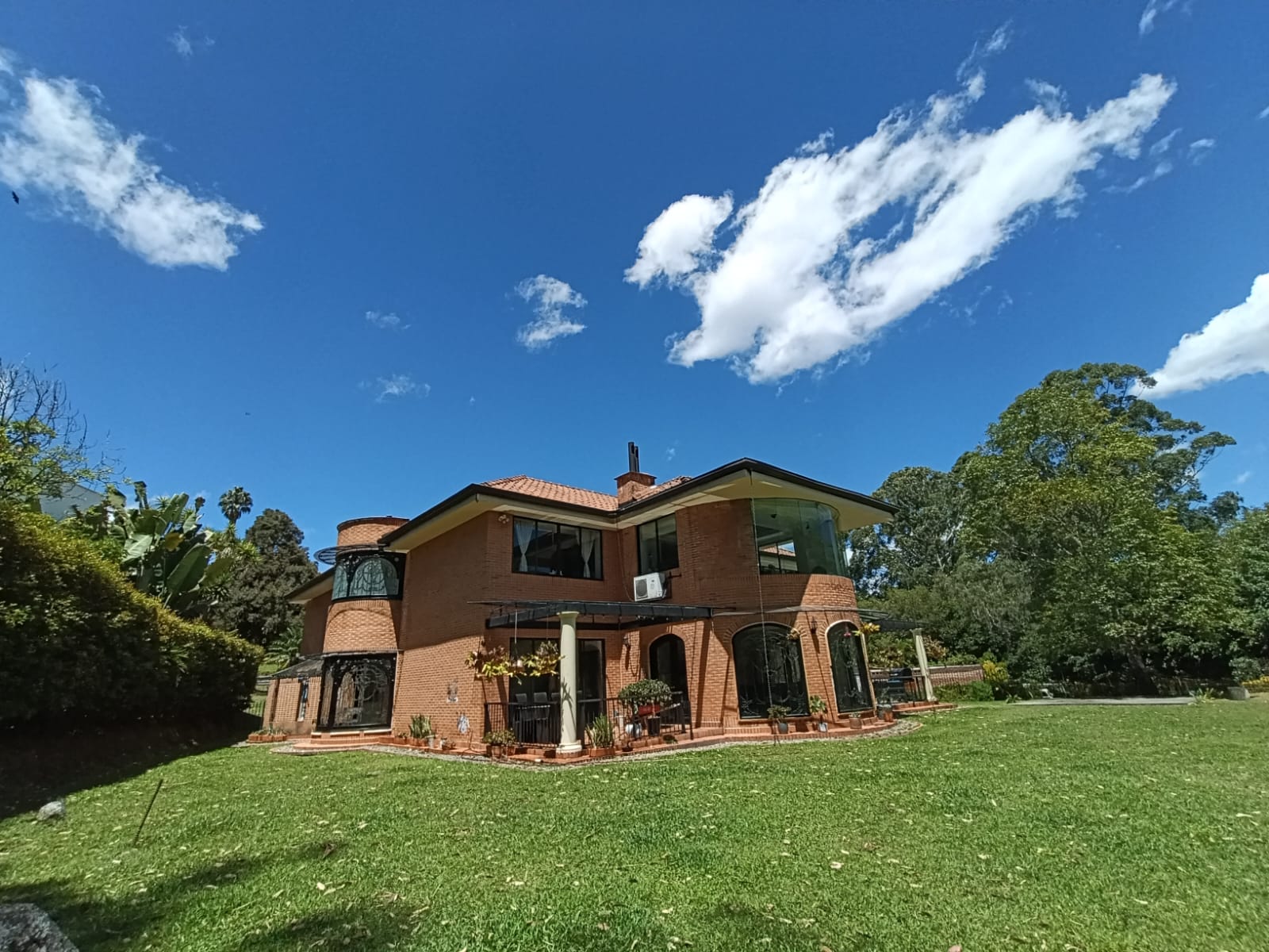 Casa en Arriendo en El Poblado, Medellín