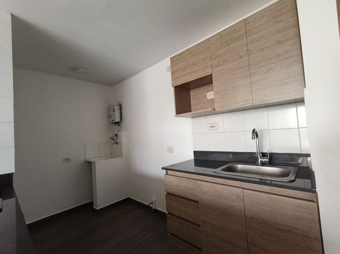 Apartamento de 2 alcobas en arriendo en Monteazul, Sabaneta, 69 m² · foto 5 de 17