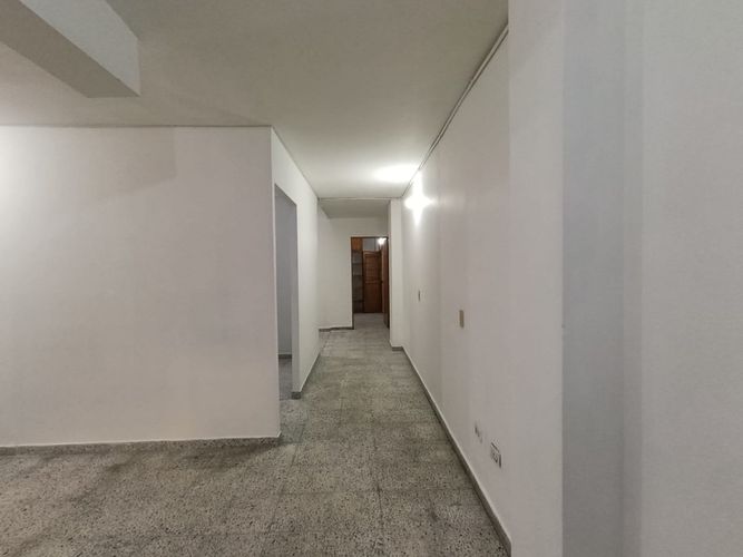 Local en arriendo en Laureles, Medellín, 70 m² · foto 3 de 13