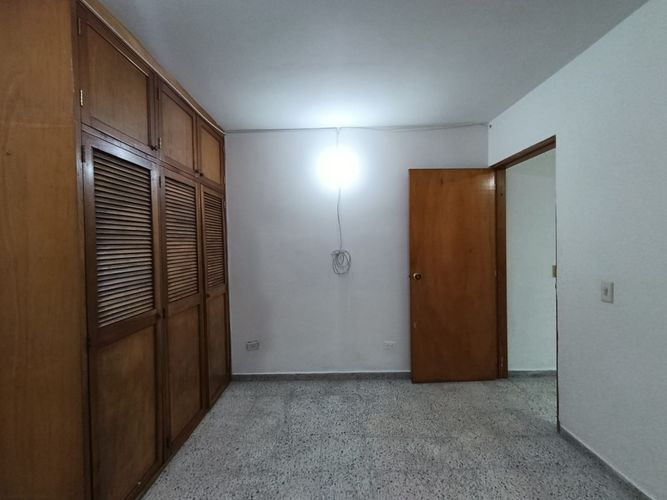 Local en arriendo en Laureles, Medellín, 70 m² · foto 4 de 13