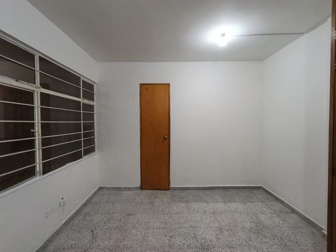 Local en arriendo en Laureles, Medellín, 70 m² · foto 5 de 13