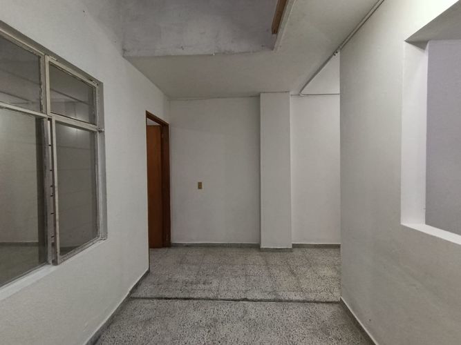Local en arriendo en Laureles, Medellín, 70 m² · foto 7 de 13