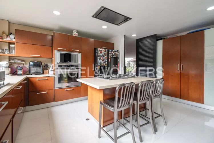 Casa de 3 alcobas en venta en Gratamira, Bogotá, 267 m² · foto 6 de 22