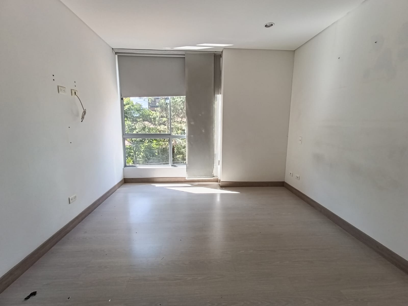 Apartamento en arriendo en Loma Del Esmeraldal, Envigado · foto 5 de 11
