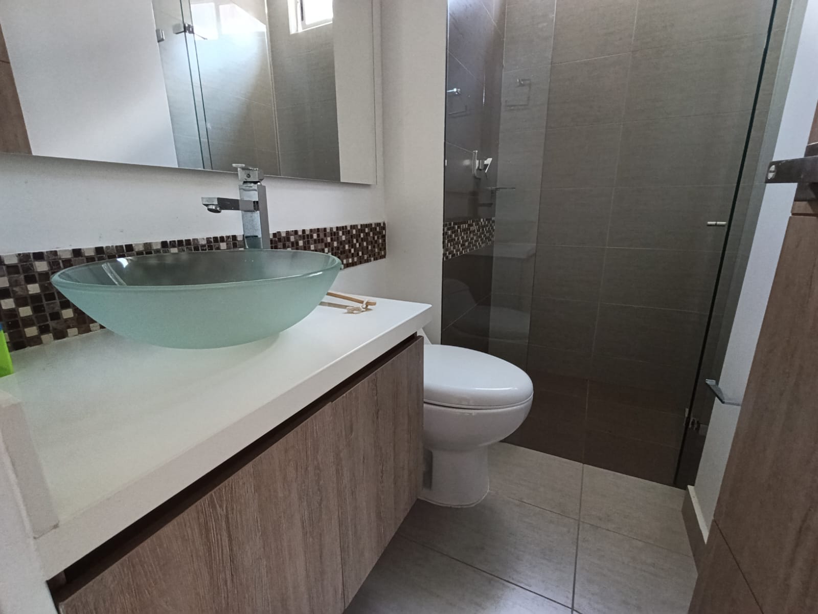 Apartamento en arriendo en Loma Del Esmeraldal, Envigado · foto 10 de 11