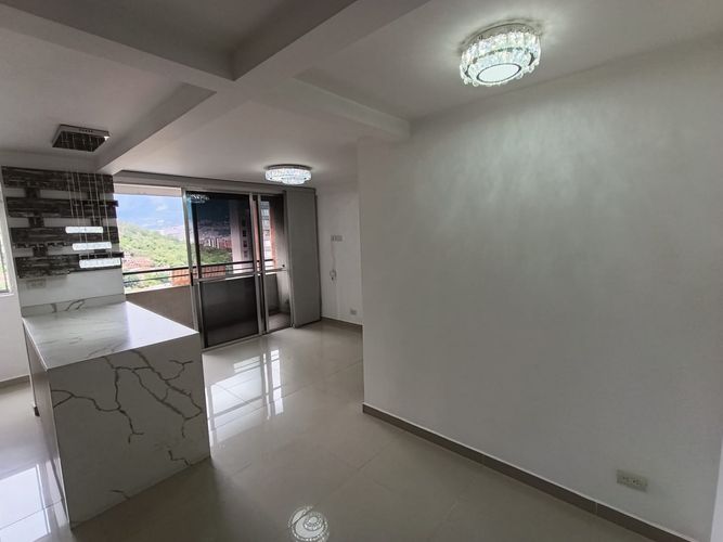 Apartamento de 2 alcobas en arriendo en Robledo, Medellín, 55 m² · foto 3 de 20