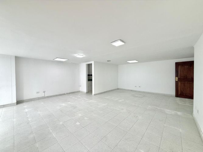 Oficina en arriendo en San Jose Sur, Pereira, 46 m² · foto 3 de 9