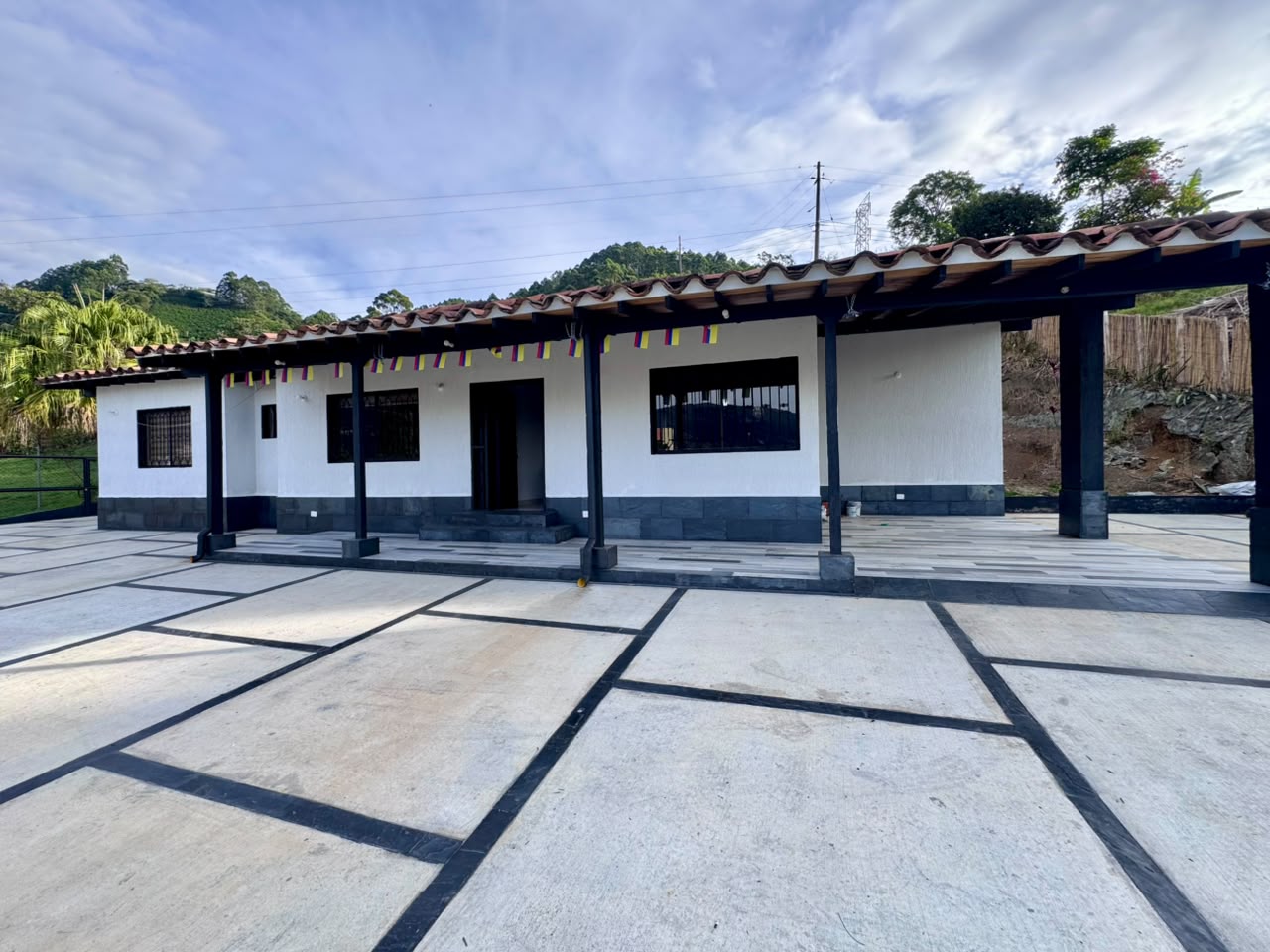 Casa Campestre en Arriendo en Camino Verde, Envigado en Camino Verde