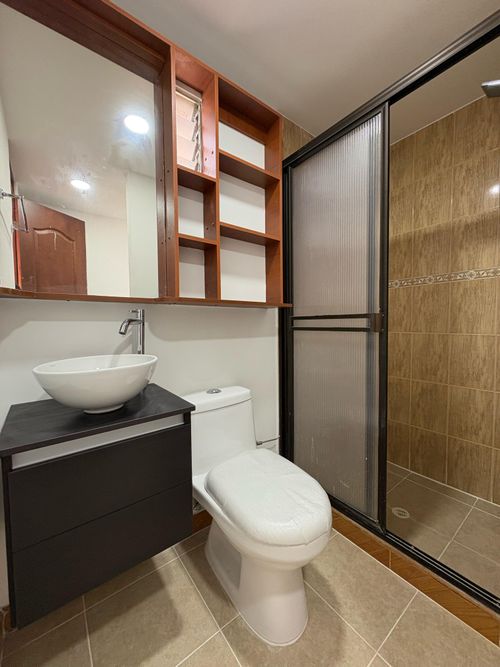 Apartamento de 2 alcobas en arriendo en Loma Del Indio, Medellín, 70 m² · foto 9 de 18