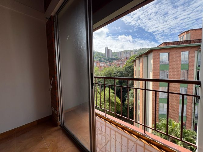 Apartamento de 2 alcobas en arriendo en Loma Del Indio, Medellín, 70 m² · foto 16 de 18