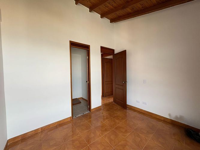 Apartamento de 2 alcobas en arriendo en Loma Del Indio, Medellín, 70 m² · foto 18 de 18