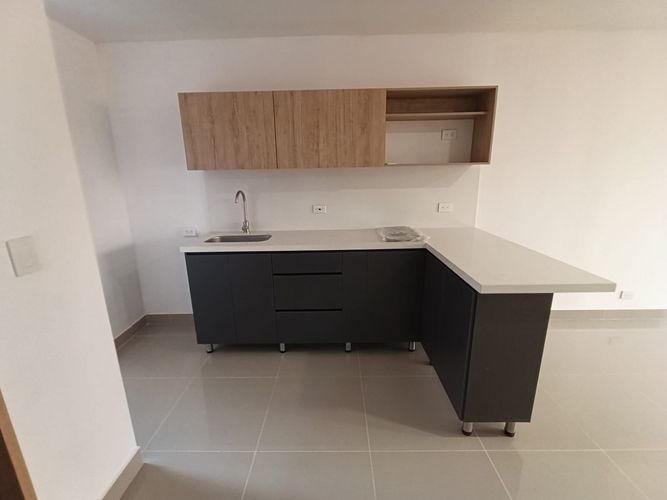 Apartaestudio en arriendo en Laureles, Medellín, 42 m² · foto 2 de 11