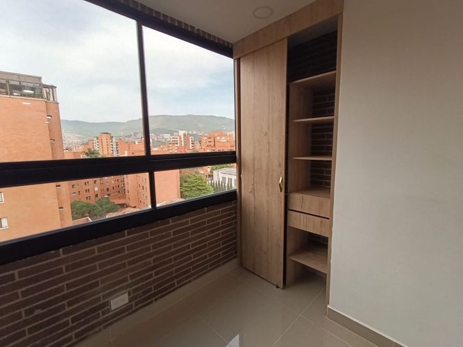 Apartaestudio en arriendo en Laureles, Medellín, 42 m² · foto 7 de 11