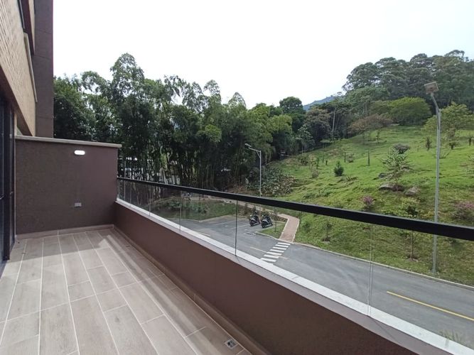 Apartamento de 1 alcoba en arriendo en Loma Del Escobero, Envigado, 63 m² · foto 11 de 20