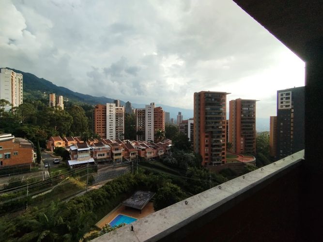 Apartamento de 3 alcobas en arriendo en El Poblado, Medellín, 163 m² · foto 6 de 20